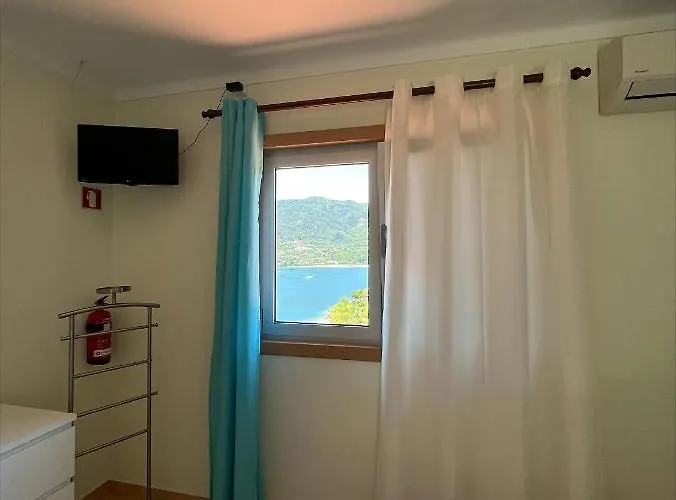 Por Do Sol 게스트하우스 3*